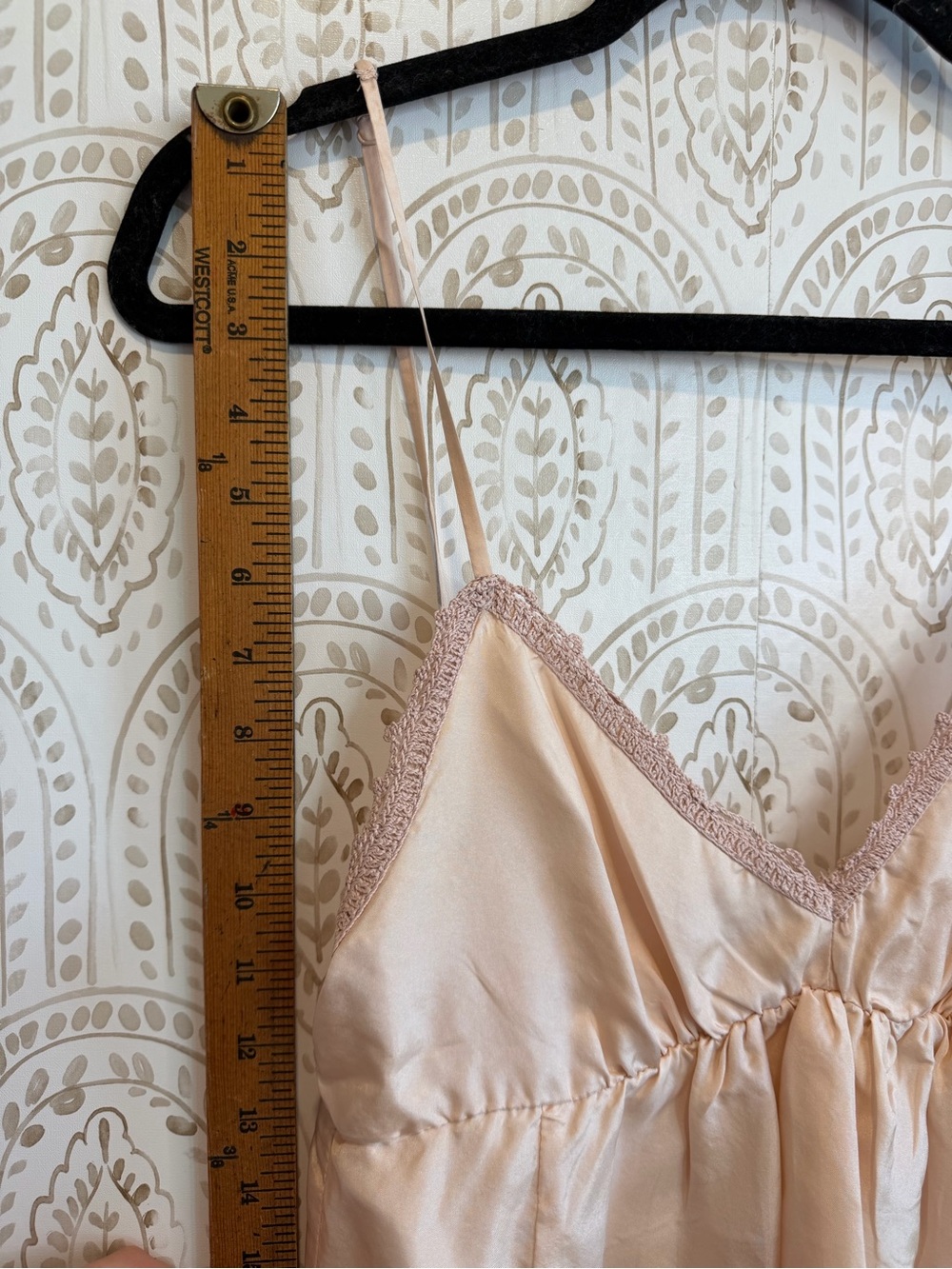 Gold Hawk NWT 100% Silk Teddy Cami Camisole NWT size Small rose petal - Picture 9 of 9